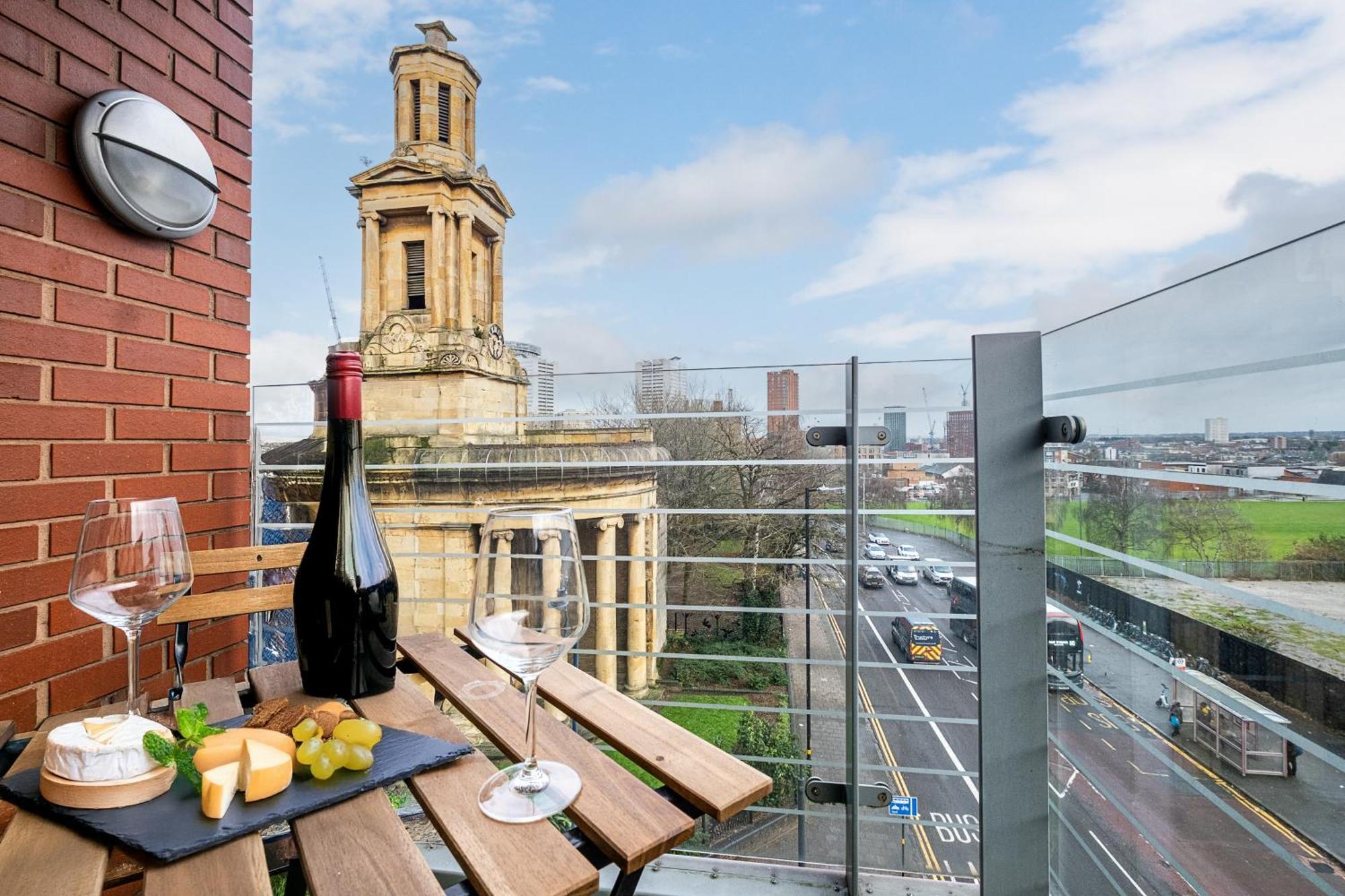Orient - Netflix, Free Parking, Balcony, View Apartment